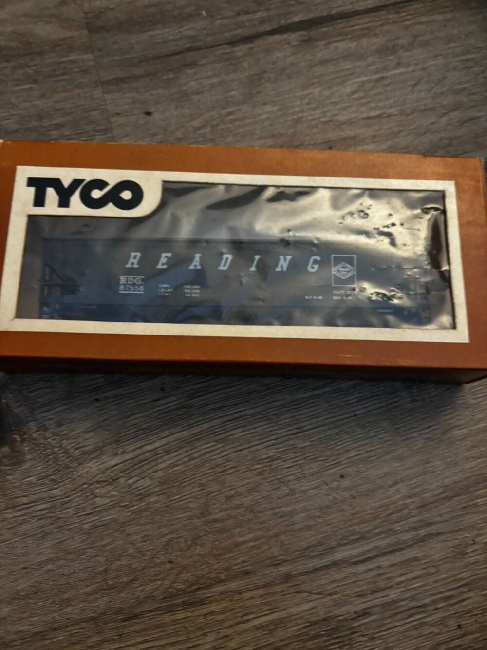 Tyco HO Hopper Car Reading 344A Railroad Train display set up w/box